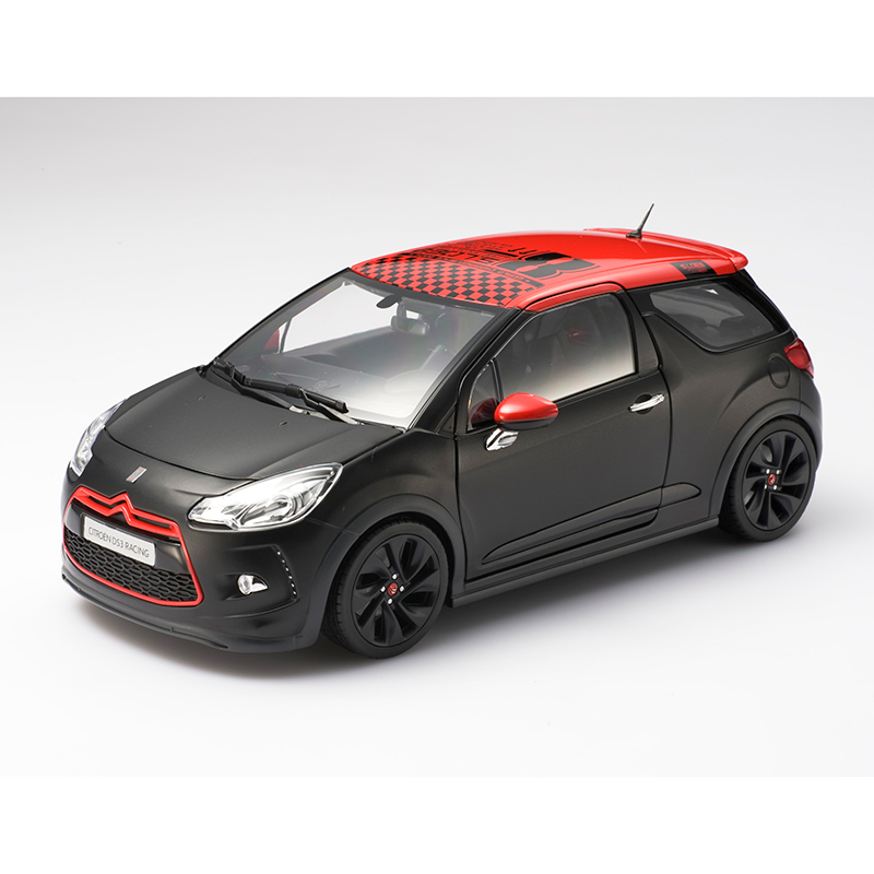 1/18 DS3 RACING ミニチュアカー（S.LOEB MODEL）