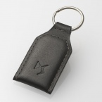 DS レザーキーホルダー